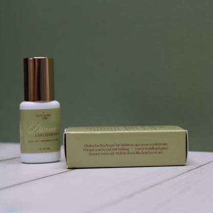 La Divina Adhesive